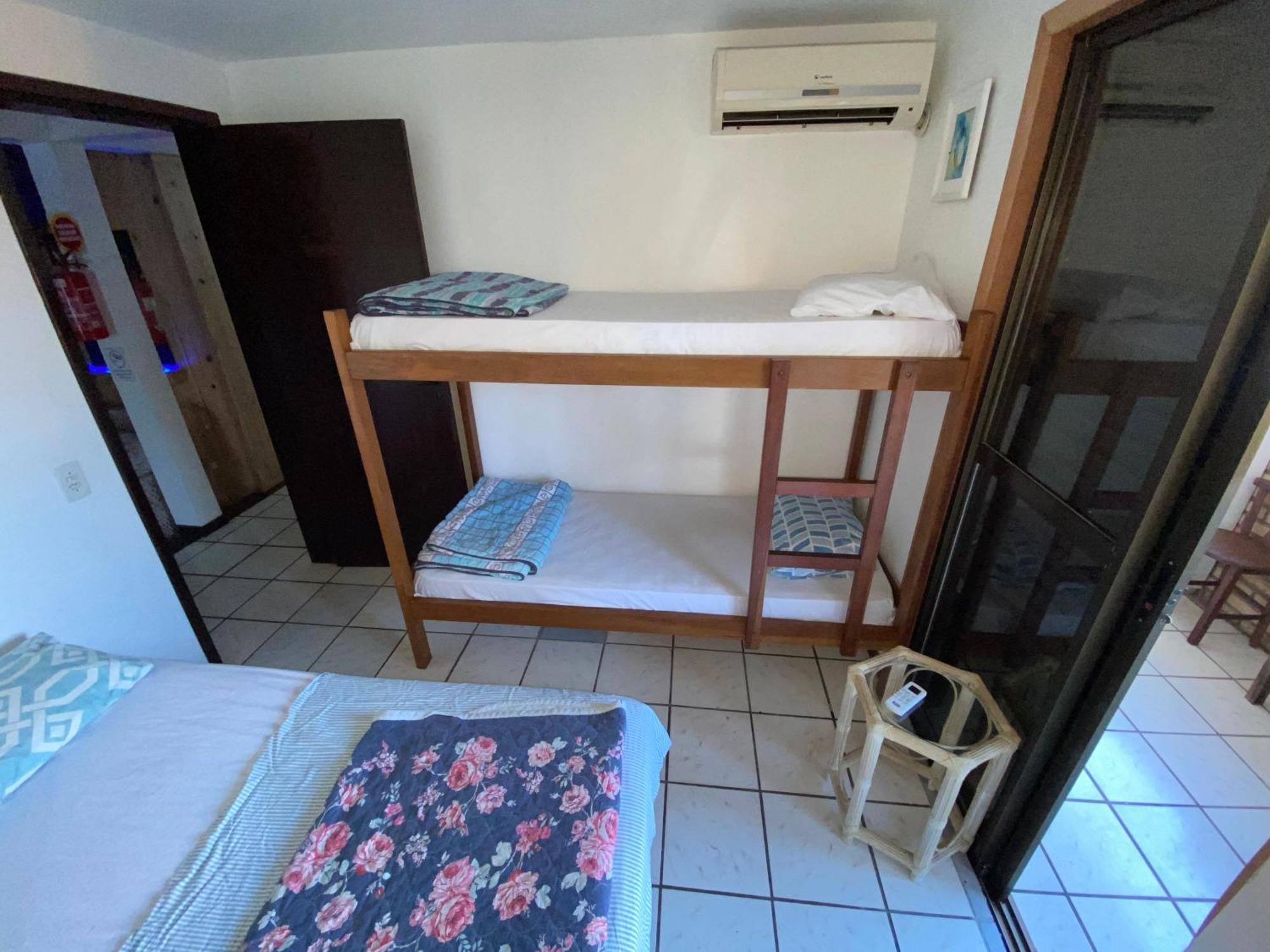 Quatro Ilhas Beach Hostel ボンビーニャス エクステリア 写真