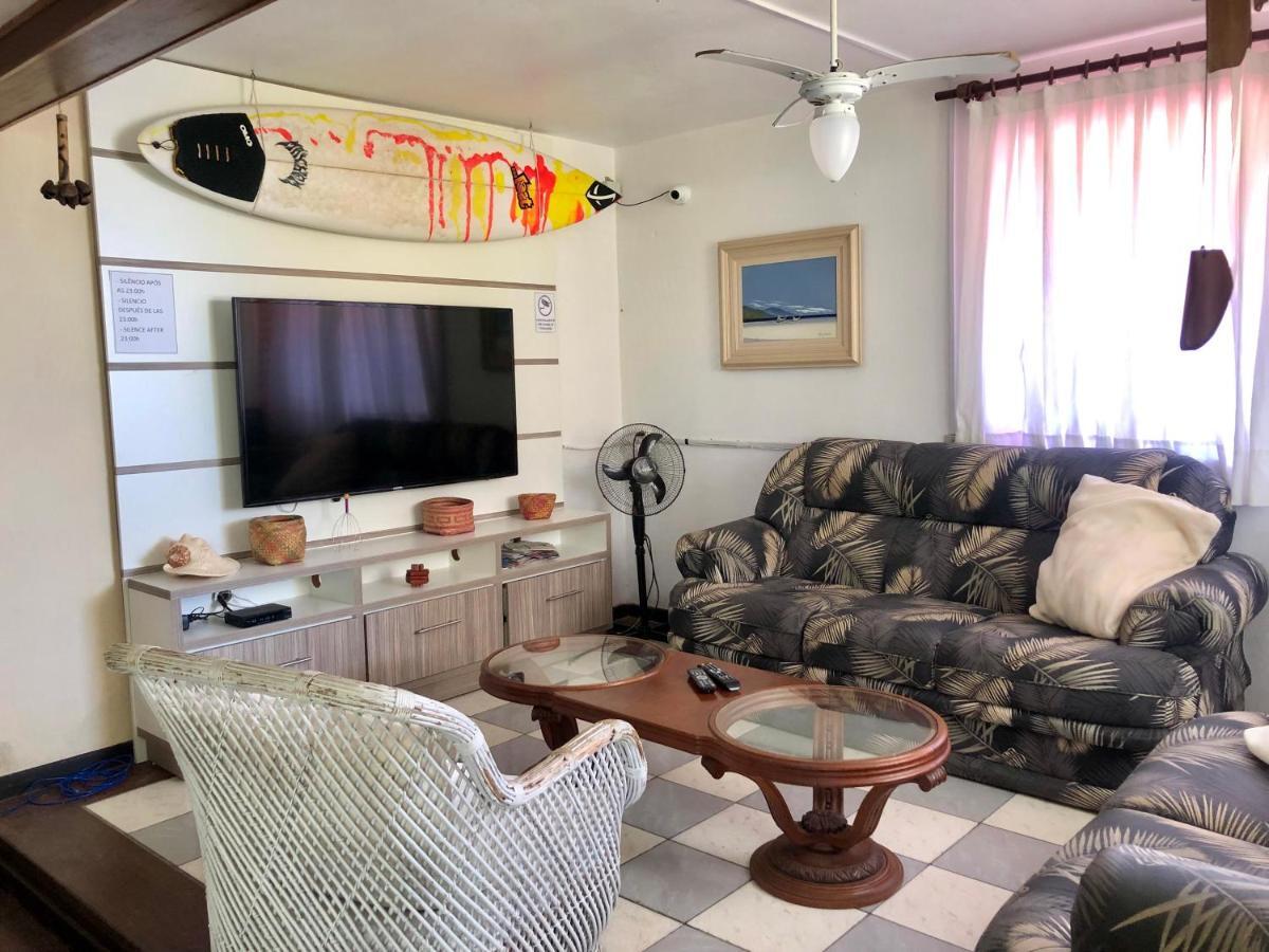 Quatro Ilhas Beach Hostel ボンビーニャス エクステリア 写真